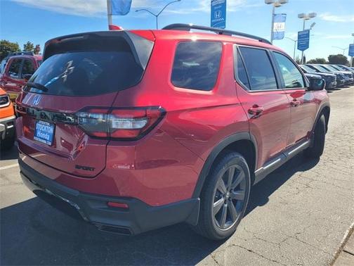 Radiant Red Metallic II 2026 Honda Pilot Sport