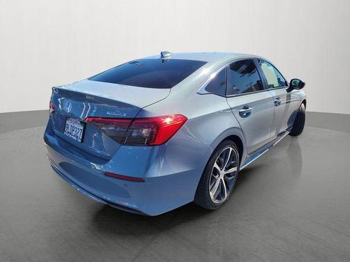 Pearl 2024 Honda Civic Touring