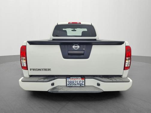2017 Nissan Frontier S