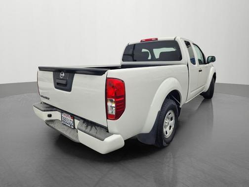 2017 Nissan Frontier S