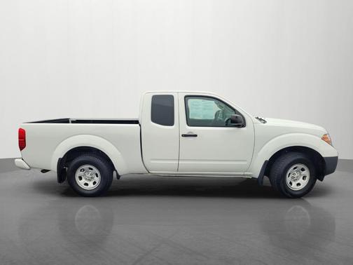 2017 Nissan Frontier S