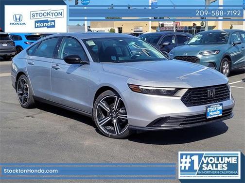 Solar Silver Metallic 2026 Honda Accord SE