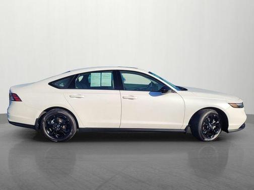 Platinum 2025 Honda Accord SE