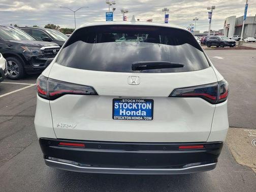 Platinum White Pearl 2027 Honda HR-V EX-L