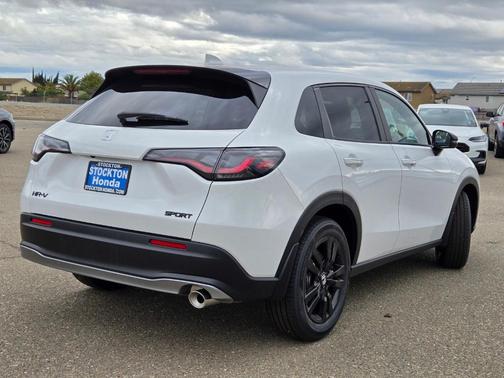 Platinum White Pearl 2026 Honda HR-V Sport