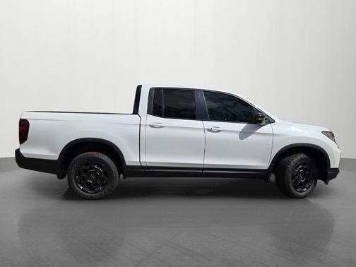 2025 Honda Ridgeline TrailSport+