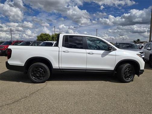 2025 Honda Ridgeline TrailSport+