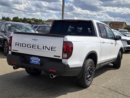 2025 Honda Ridgeline TrailSport+