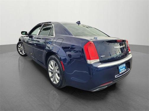 2017 Chrysler 300 Limited