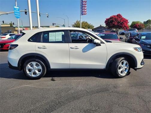 2025 Honda HR-V LX