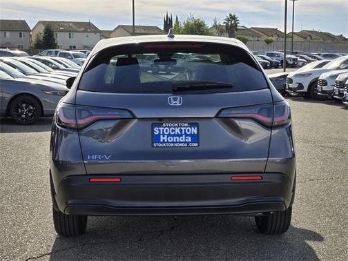 2026 Honda HR-V LX