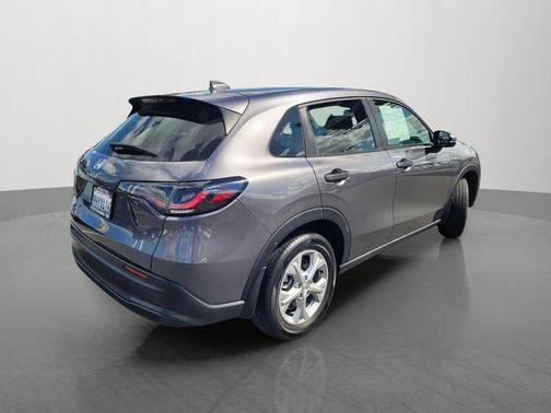 Modern Steel Metallic 2024 Honda HR-V LX