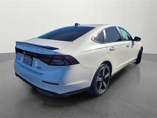 Platinum 2024 Honda Accord Hybrid Sport