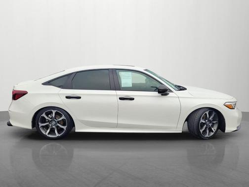 2025 Honda Civic Hybrid 