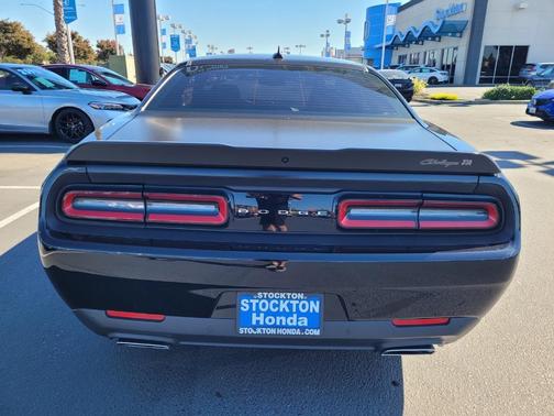 2017 Dodge Challenger R/T
