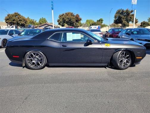 2017 Dodge Challenger R/T