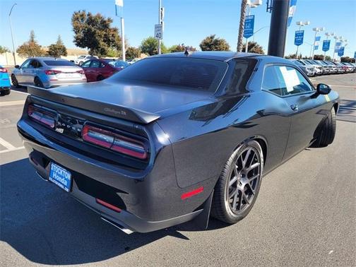 2017 Dodge Challenger R/T