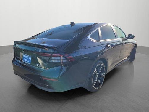 Crystal Black Pearl 2024 Honda Accord Hybrid Sport
