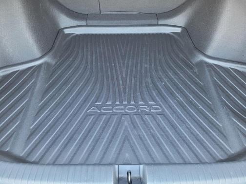 Crystal Black Pearl 2024 Honda Accord Hybrid Sport