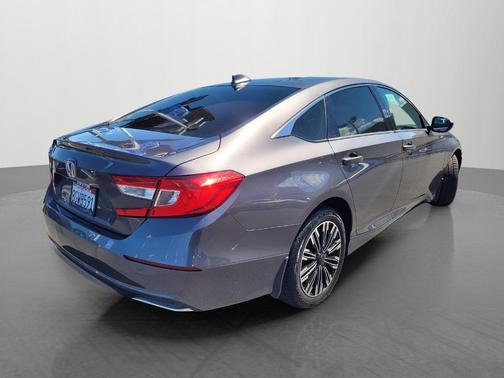 Modern Steel Metallic 2018 Honda Accord LX