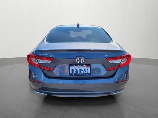 Modern Steel Metallic 2018 Honda Accord LX