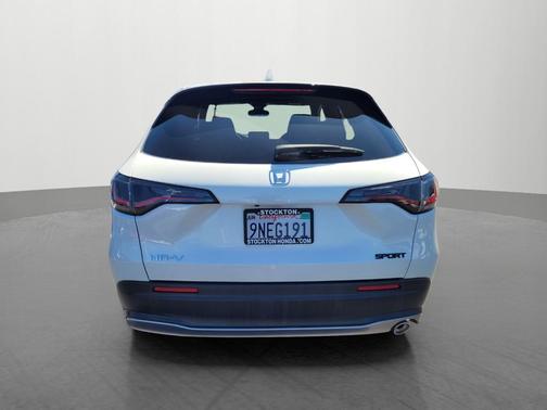 Platinum White 2024 Honda HR-V Sport