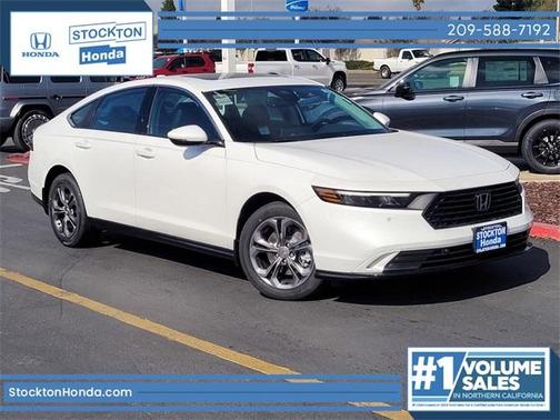 Platinum White Pearl 2026 Honda Accord Hybrid EX-L