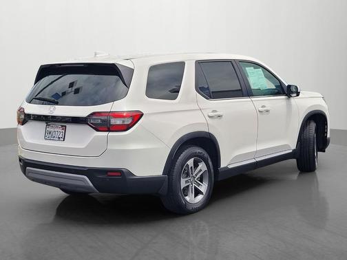 SELECT 2025 Honda Pilot EX-L