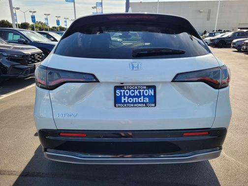 Platinum White Pearl 2027 Honda HR-V EX-L