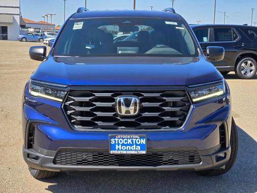 2025 Honda Pilot Sport