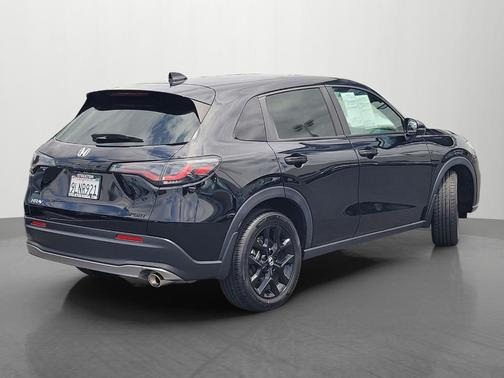 Crystal Black Pearl 2024 Honda HR-V Sport