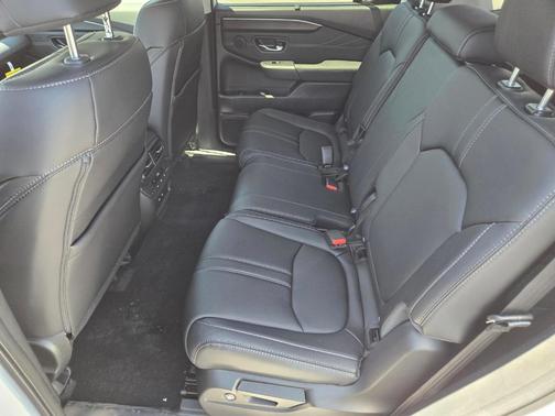 Platinum White Pearl 2026 Honda Pilot Touring S