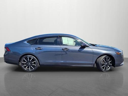 Meteorite 2024 Honda Accord Hybrid Touring