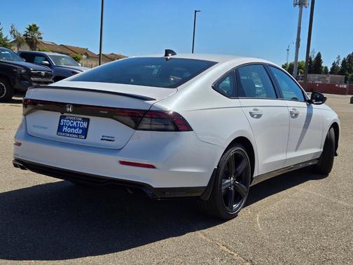 2025 Honda Accord Hybrid Sport-L