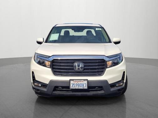 Platinum White 2023 Honda Ridgeline RTL