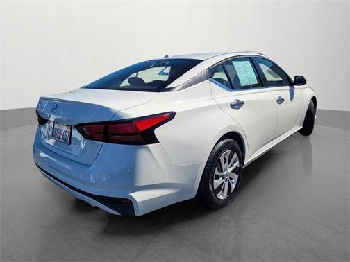 Glacier White 2020 Nissan Altima 2.5 S