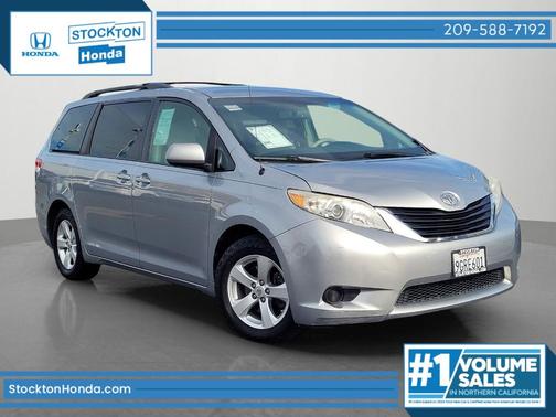 2014 Toyota Sienna LE