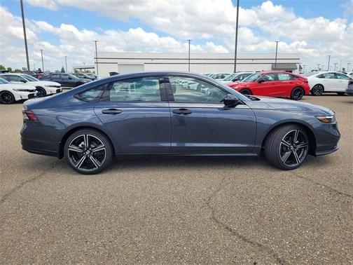 Meteorite Gray Metallic 2026 Honda Accord SE