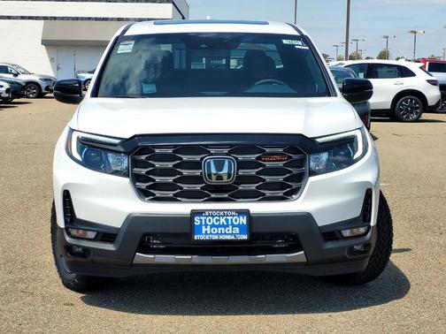 Platinum White Pearl 2026 Honda Ridgeline TrailSport