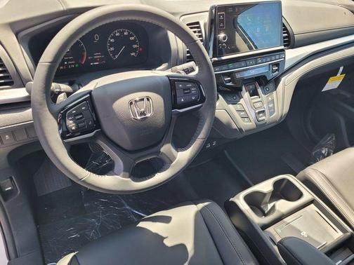 Platinum White Pearl 2026 Honda Odyssey EX-L