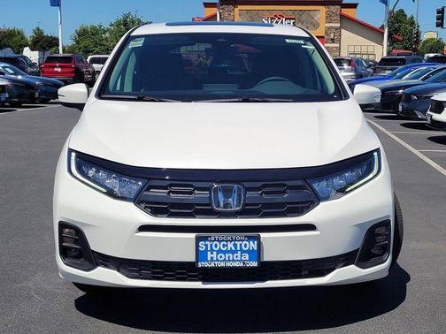 Platinum White Pearl 2026 Honda Odyssey EX-L