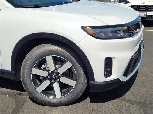 White Pearl 2026 Honda Prologue Touring