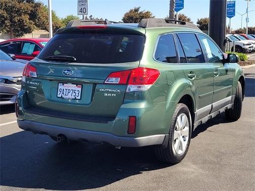 2011 Subaru Outback 3.6R Limited