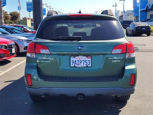 2011 Subaru Outback 3.6R Limited