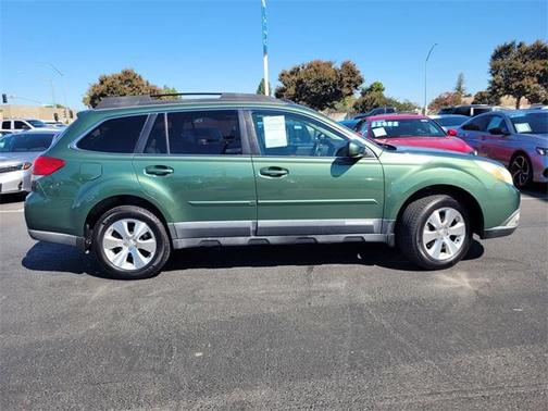 2011 Subaru Outback 3.6R Limited