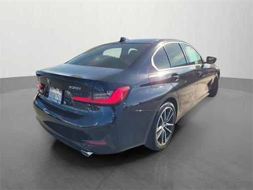 2020 BMW 330 i