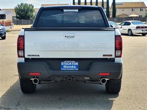 Platinum White Pearl 2026 Honda Ridgeline TrailSport