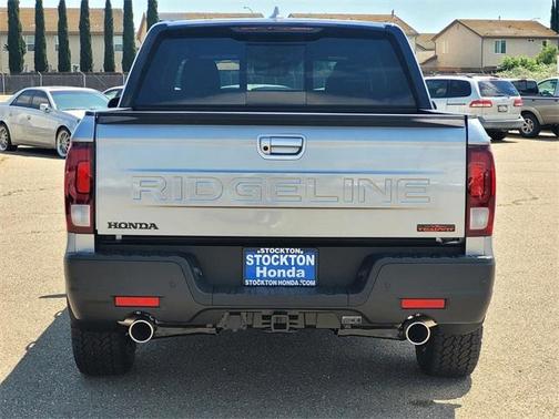 Solar Silver Metallic 2026 Honda Ridgeline TrailSport+