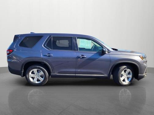 Modern Steel Metallic 2023 Honda Pilot LX