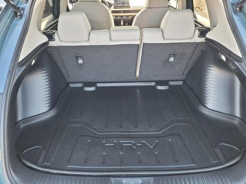 SELECT 2024 Honda HR-V LX
